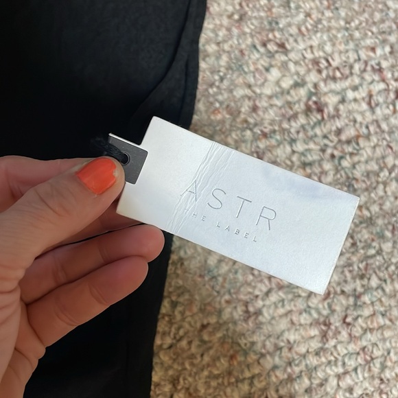 Astr the label wide leg jumpsuit - Picture 3 of 10